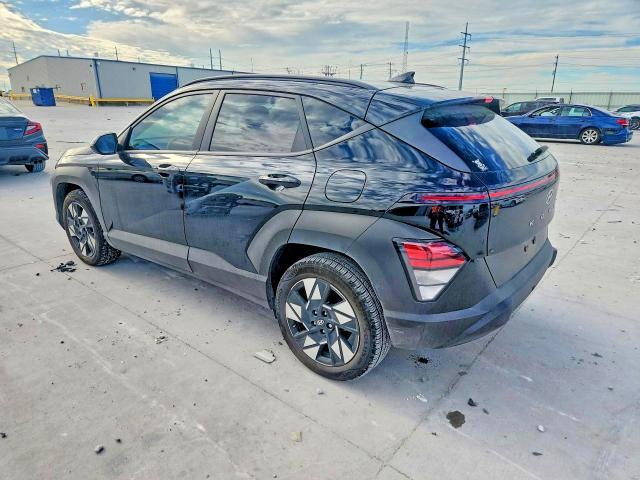2025 HYUNDAI KONA SEL — Фото 2 из 12