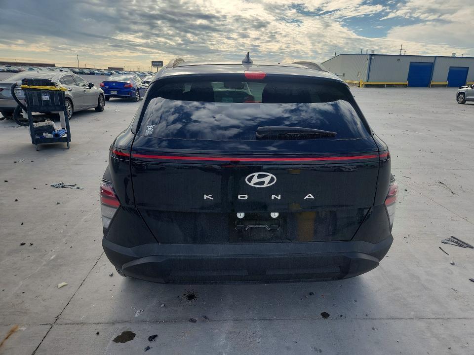 2025 HYUNDAI KONA SEL — Фото 6 из 12