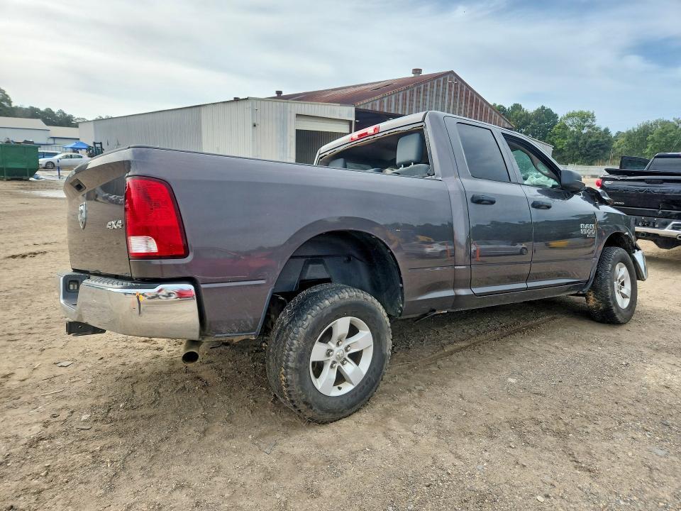 2019 RAM 1500 CLASSIC TRADESMAN — Фото 3 из 11