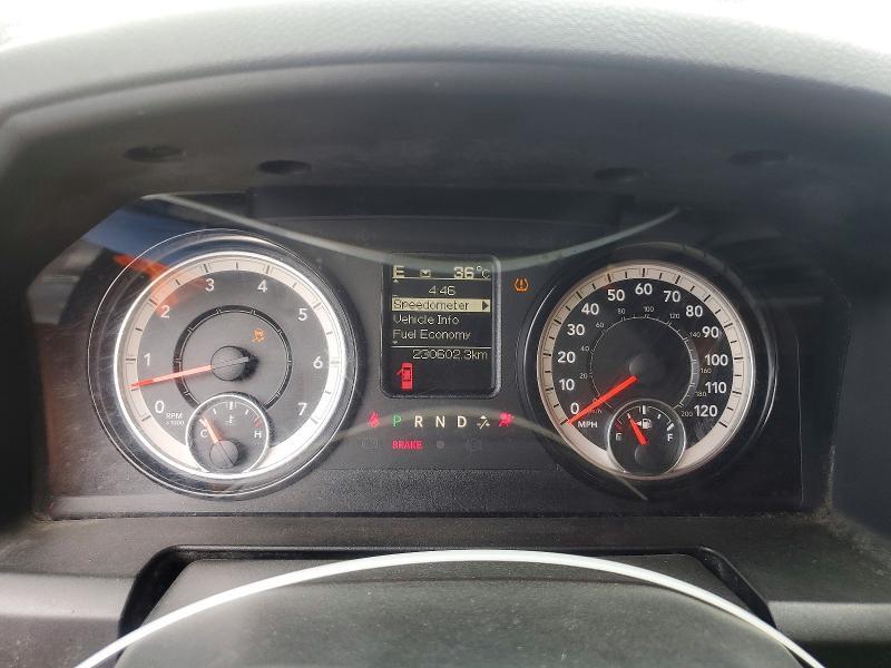 2019 RAM 1500 CLASSIC SLT — Фото 9 из 12