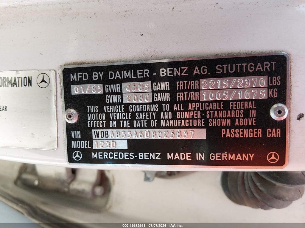 WDBAB33A6DB025837 1983 MERCEDES-BENZ 300 photo no. 9