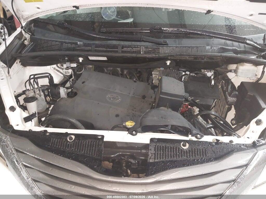 5TDYK3DC5ES475747 2014 TOYOTA SIENNA photo no. 10