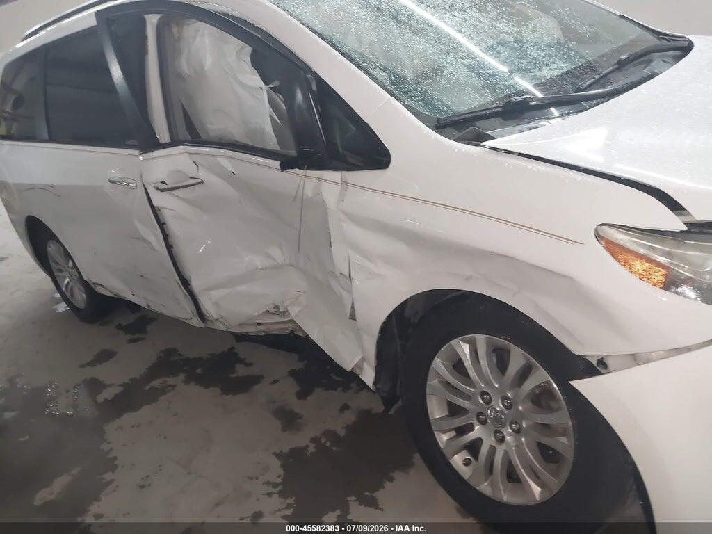 5TDYK3DC5ES475747 2014 TOYOTA SIENNA photo no. 6