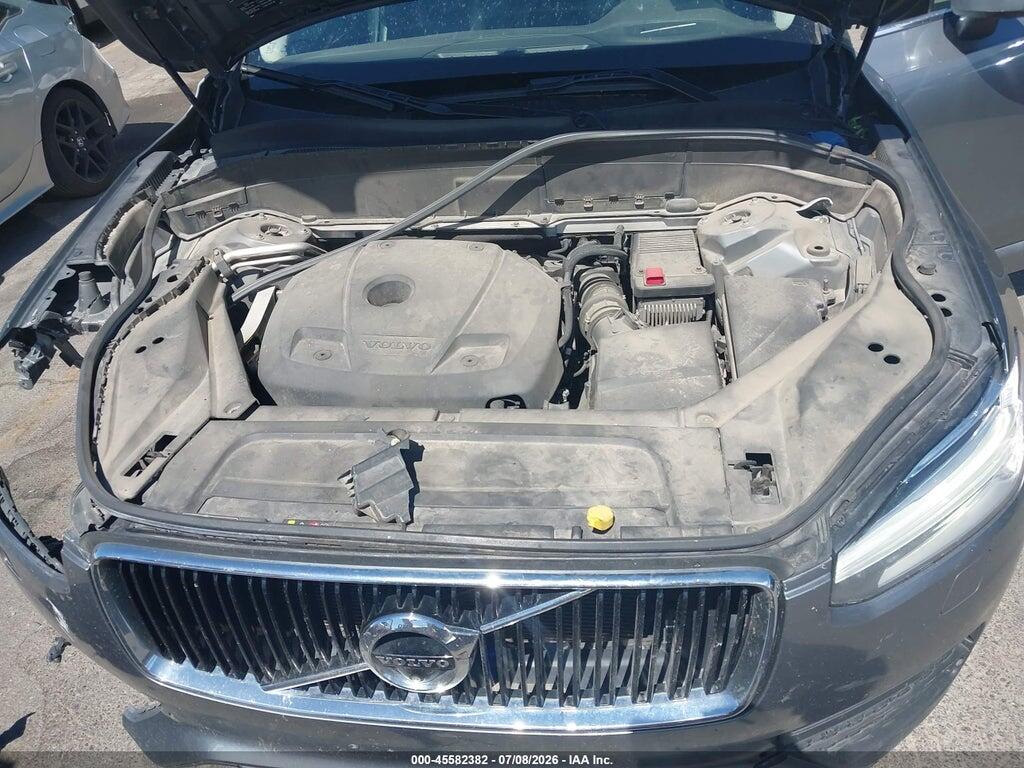 YV4A22PK7J1337775 2018 VOLVO XC90 photo no. 10