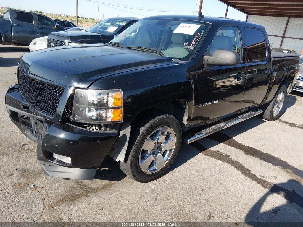 1GCPKTE30BF263635 2011 CHEVROLET SILVERADO 1500 photo no. 2