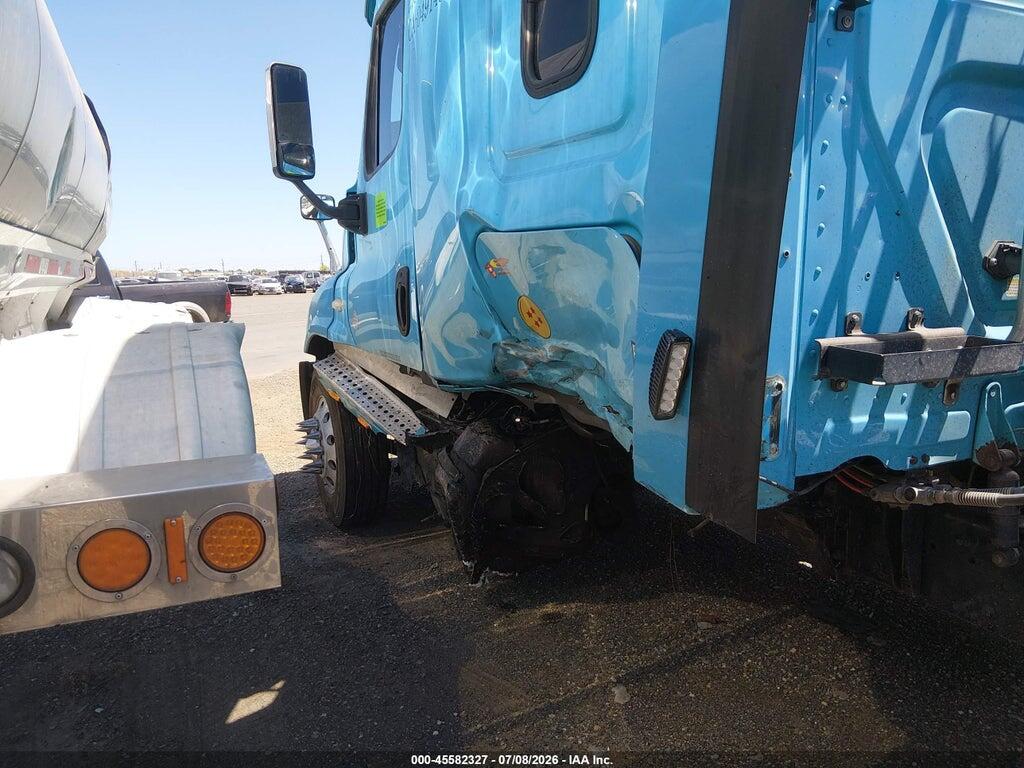 1FUJGLBG4DSBC0784 2013 FREIGHTLINER CASCADIA 125 photo no. 11