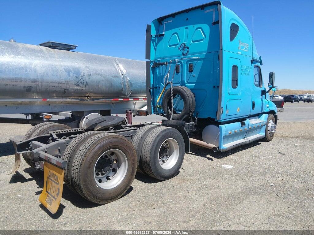 1FUJGLBG4DSBC0784 2013 FREIGHTLINER CASCADIA 125 photo no. 4