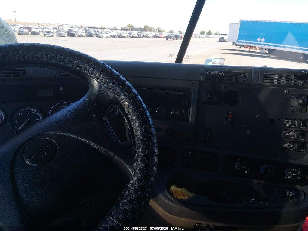 1FUJGLBG4DSBC0784 2013 FREIGHTLINER CASCADIA 125 photo no. 6