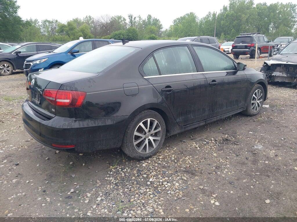 3VWDB7AJ0HM259850 2017 VOLKSWAGEN JETTA photo no. 4