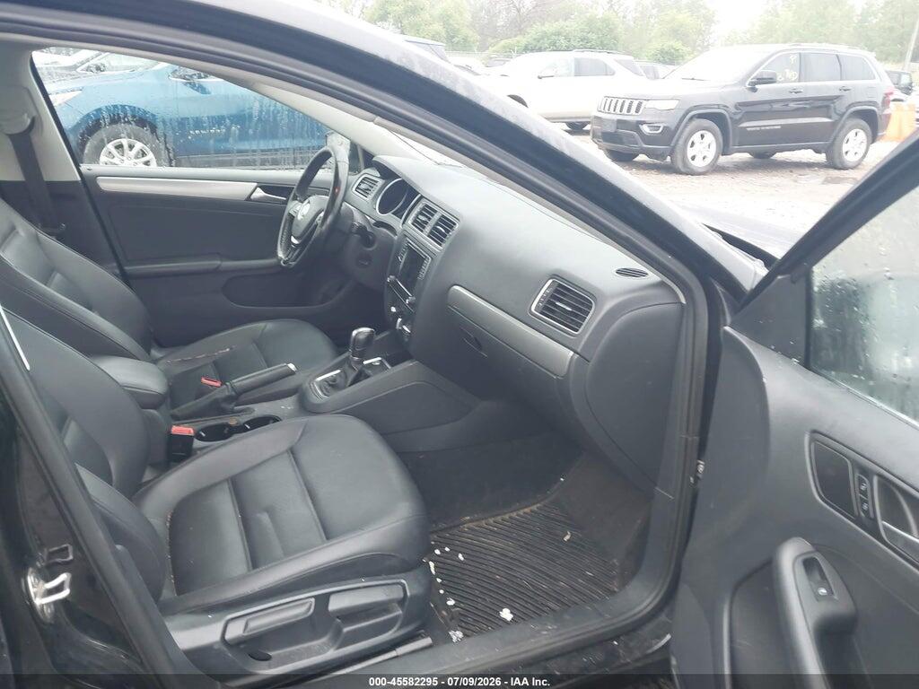 3VWDB7AJ0HM259850 2017 VOLKSWAGEN JETTA photo no. 5