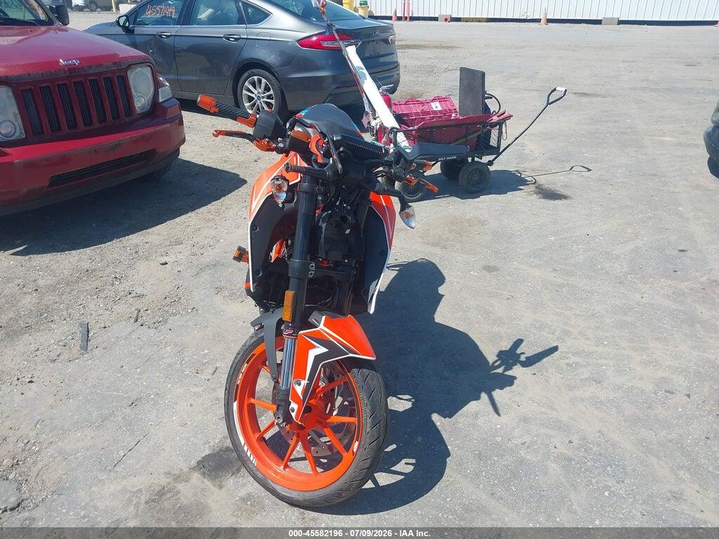 MD2JPJ400HC209565 2017 KTM 390 photo no. 5