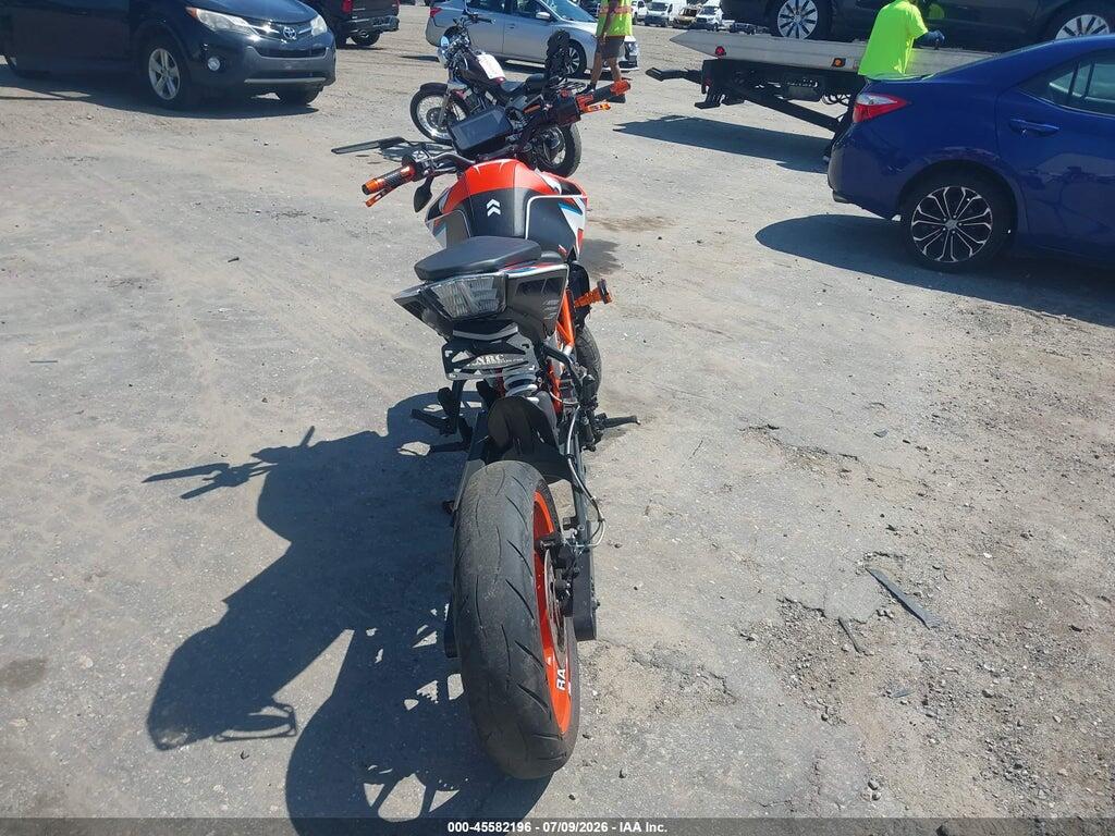 MD2JPJ400HC209565 2017 KTM 390 photo no. 6