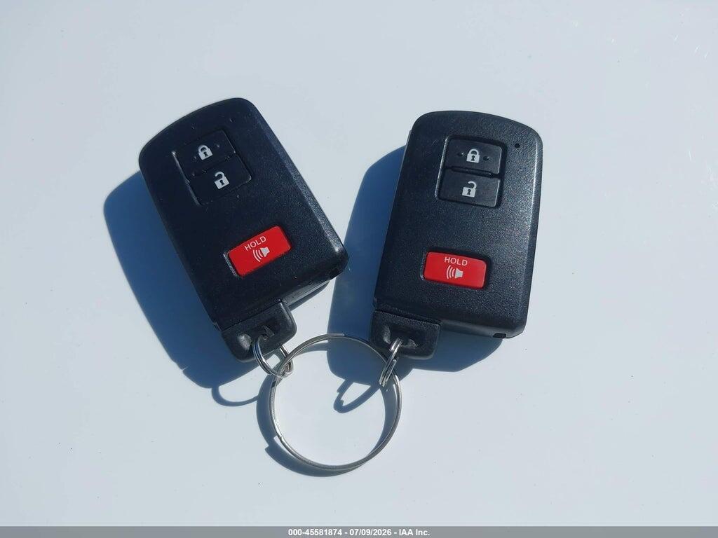 JTDKDTB38E1059952 2014 TOYOTA PRIUS C photo no. 11