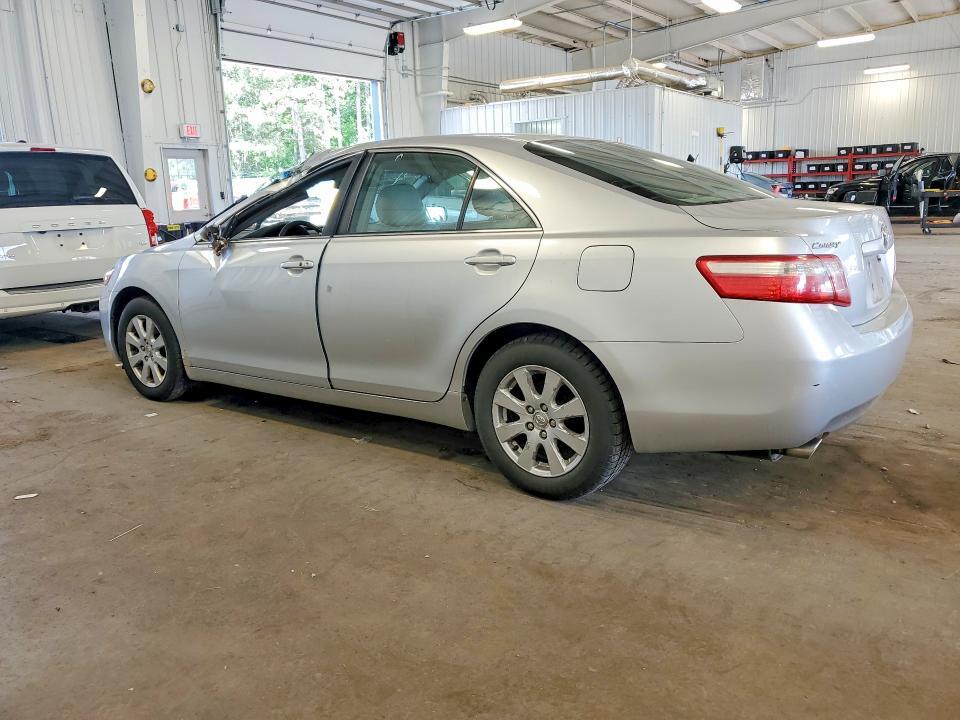 2007 TOYOTA CAMRY XLE V6 — Фото 2 из 12