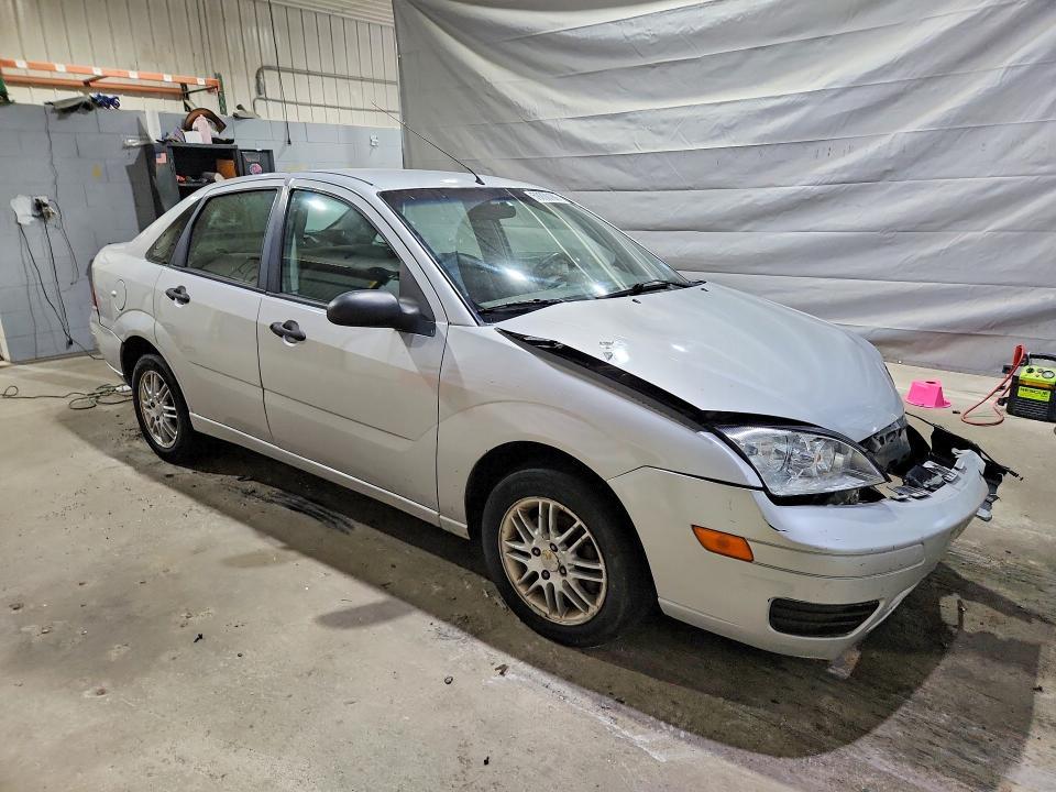 2006 FORD FOCUS ZX4 — Фото 4 из 12