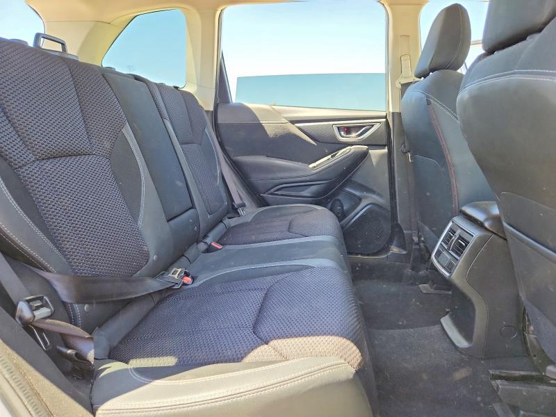 JF2SKAEC5KH527663 2019 SUBARU FORESTER photo no. 11
