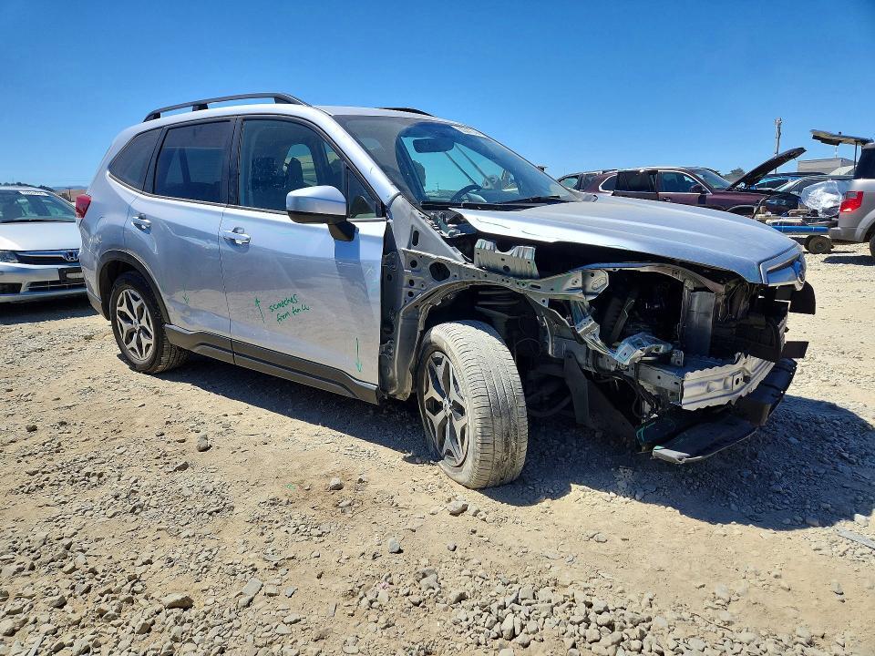 JF2SKAEC5KH527663 2019 SUBARU FORESTER photo no. 4