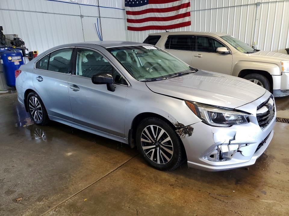 2019 SUBARU LEGACY 2.5I — Фото 4 из 12