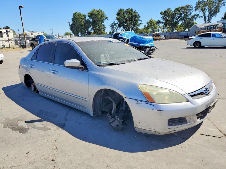 1HGCM55316A030842 2006 HONDA ACCORD photo no. 4