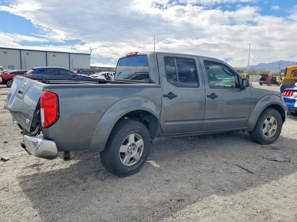 2006 NISSAN FRONTIER SE — Фото 3 из 12