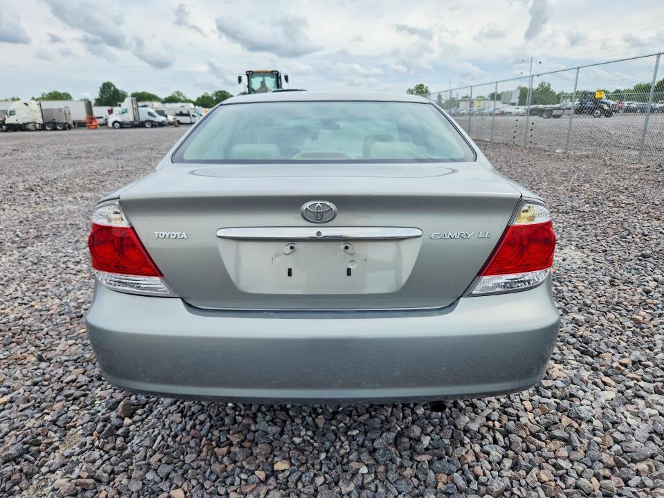 2006 TOYOTA CAMRY LE — Фото 6 из 12