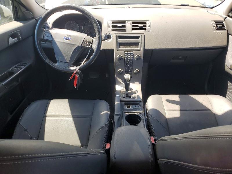 2006 VOLVO S40 2.4I — Фото 8 из 12