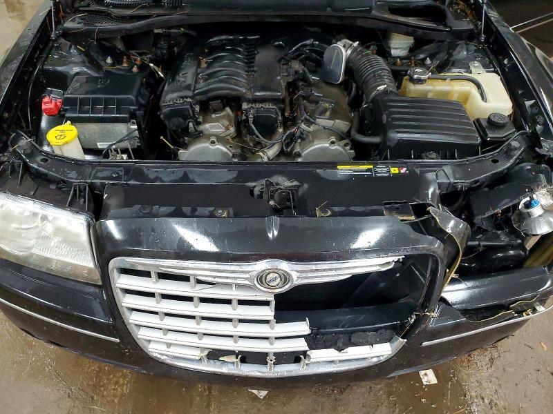 2C3JA53GX5H176536 2005 CHRYSLER 300 photo no. 11