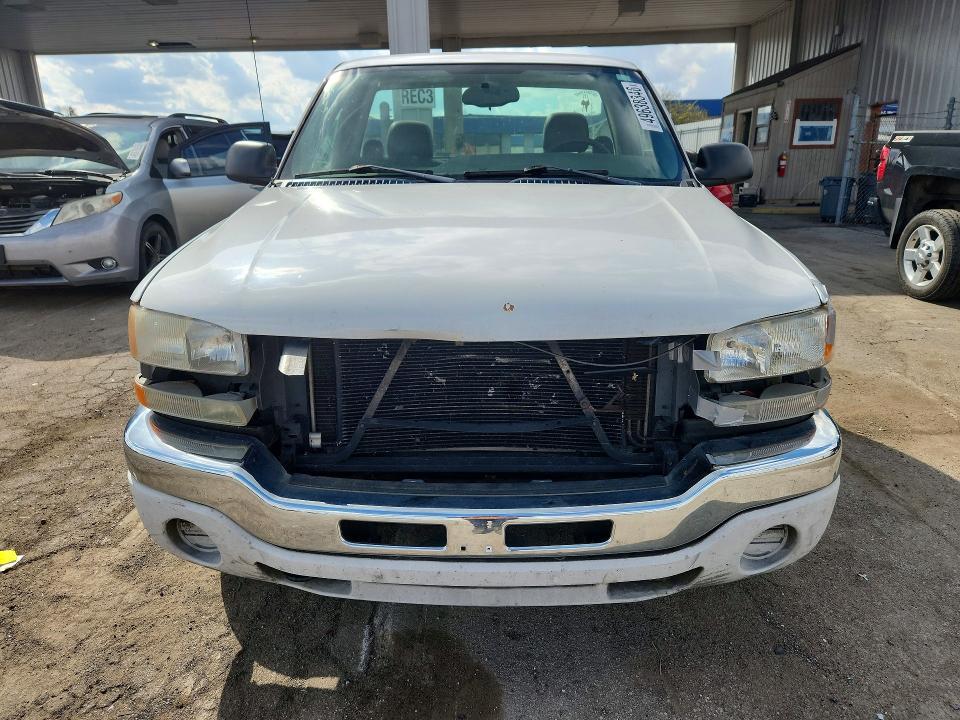 2005 GMC NEW SIERRA C1500 — Фото 5 из 12