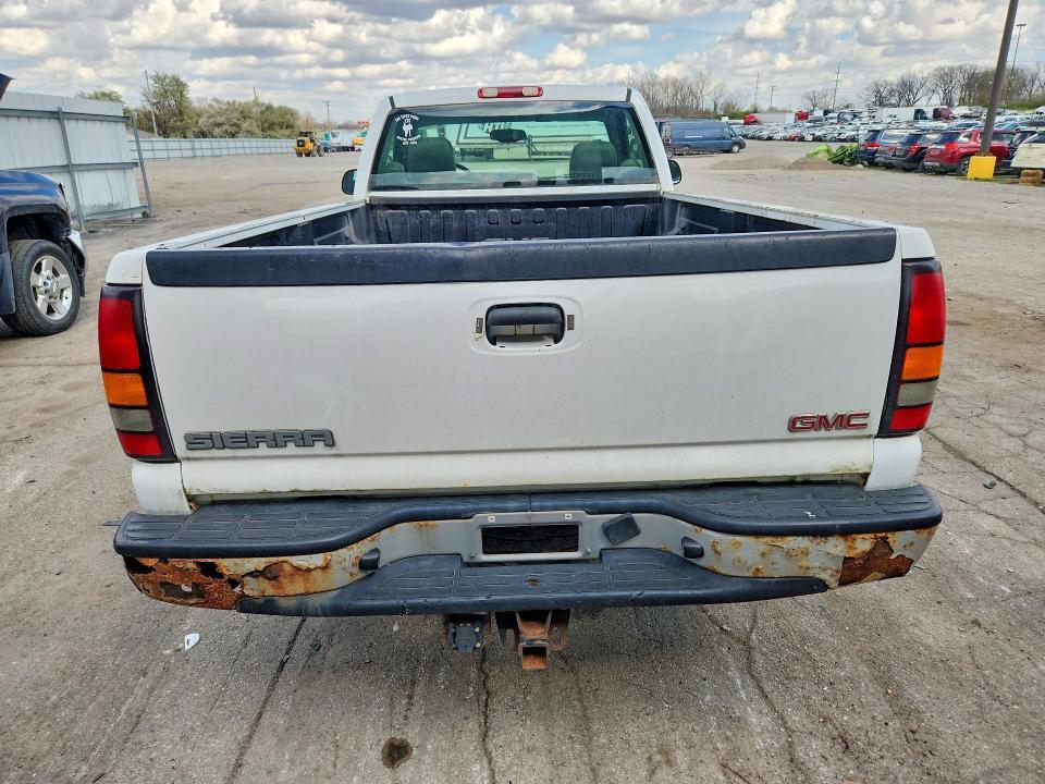 2005 GMC NEW SIERRA C1500 — Фото 6 из 12