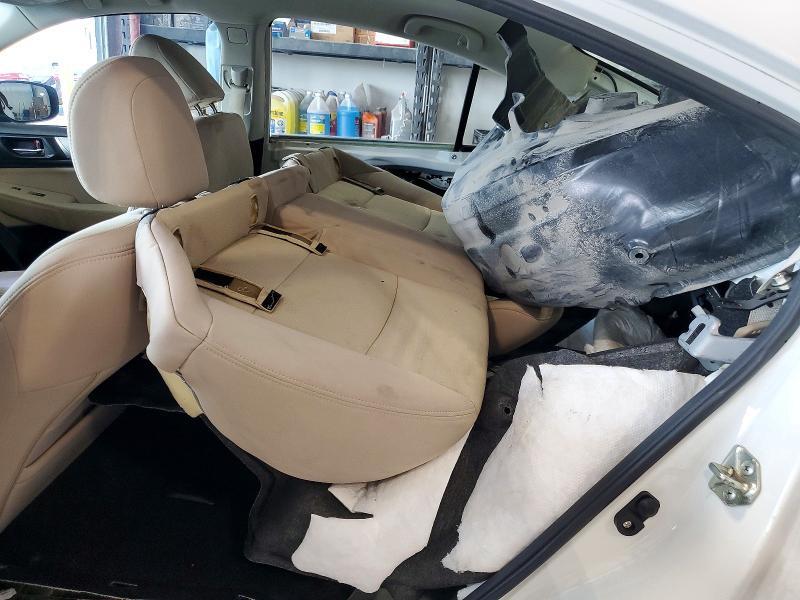 2019 SUBARU LEGACY 2.5I PREMIUM — Фото 10 из 13