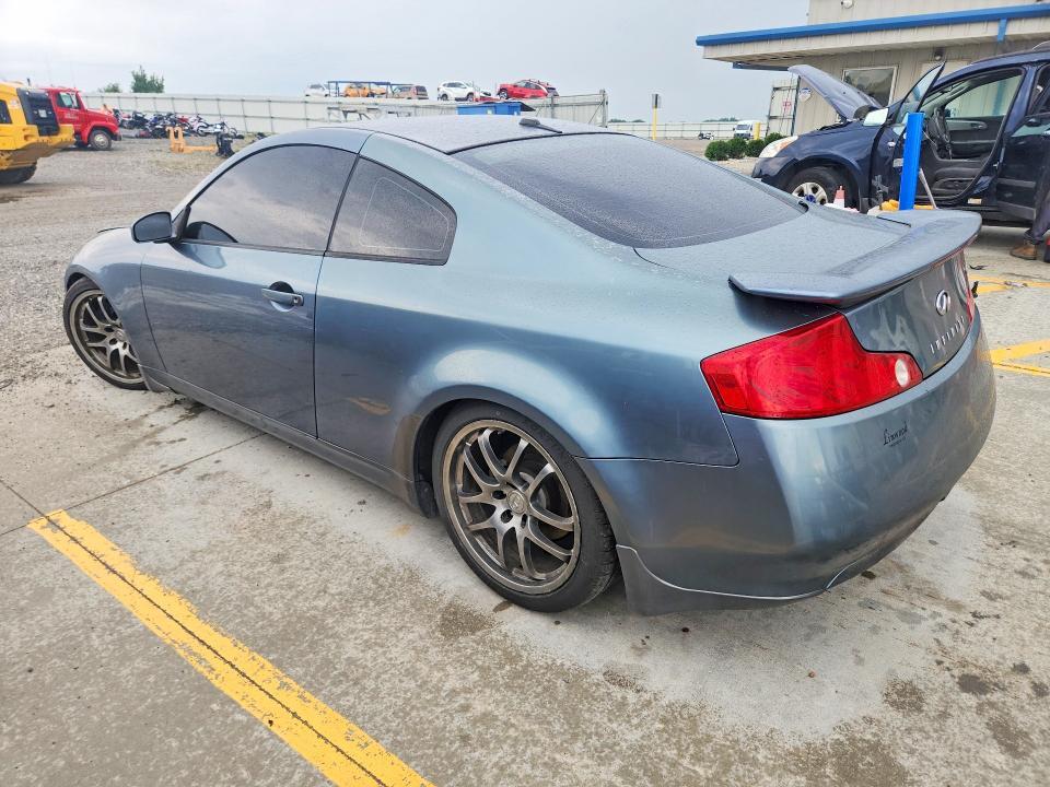 JNKCV54E75M409936 2005 INFINITI G35 photo no. 2