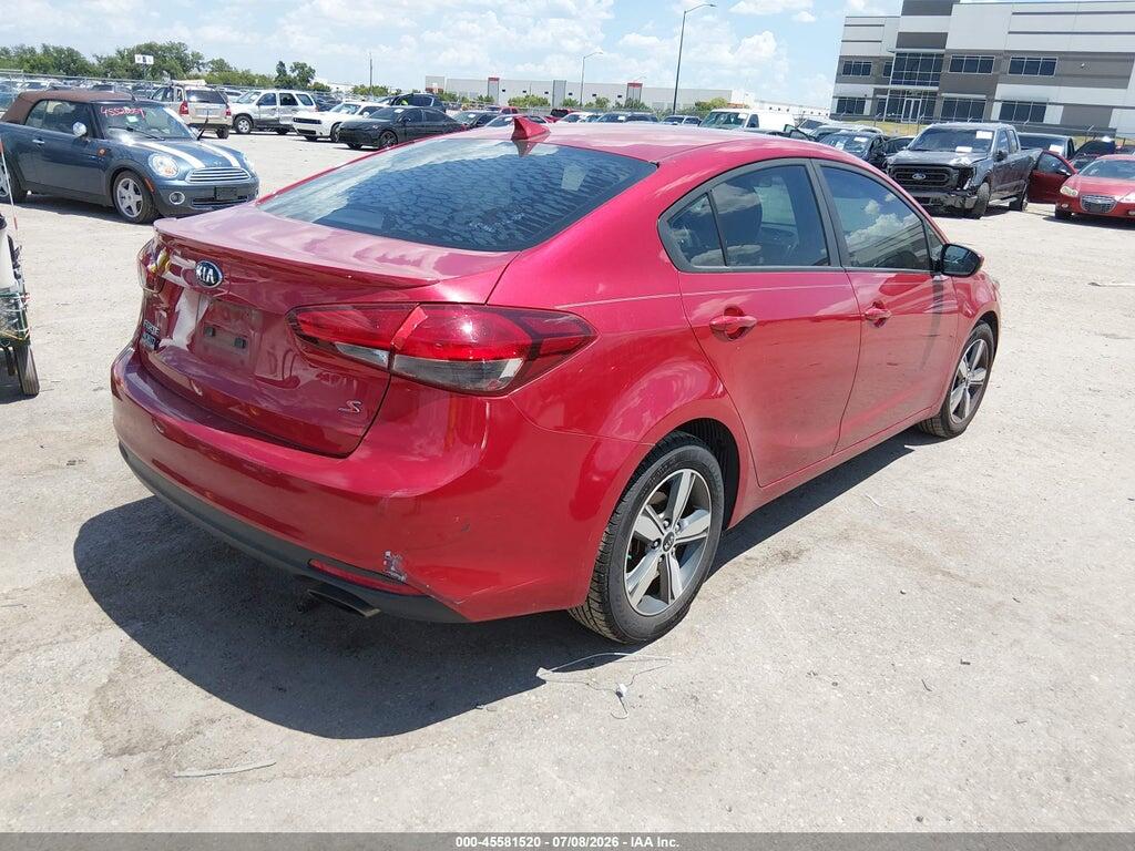 3KPFL4A79JE279445 2018 KIA FORTE photo no. 4