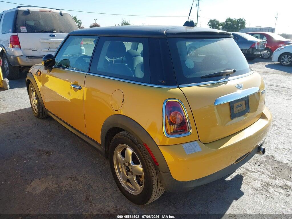 WMWMF33539TU72677 2009 MINI COOPER photo no. 3