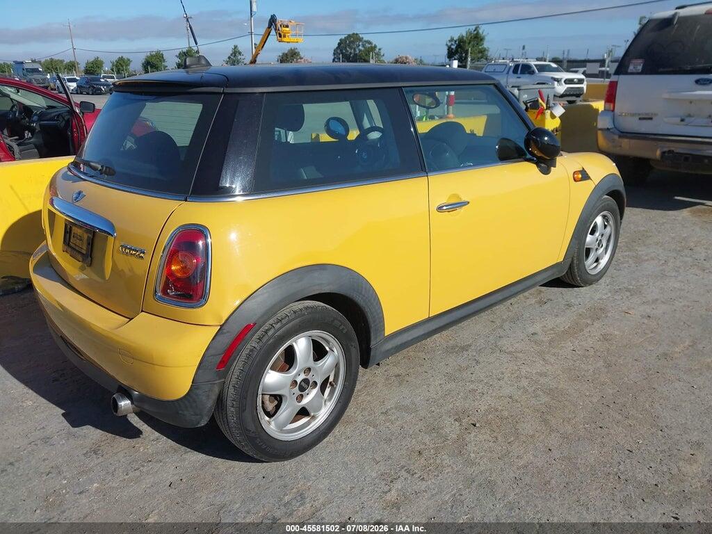 WMWMF33539TU72677 2009 MINI COOPER photo no. 4