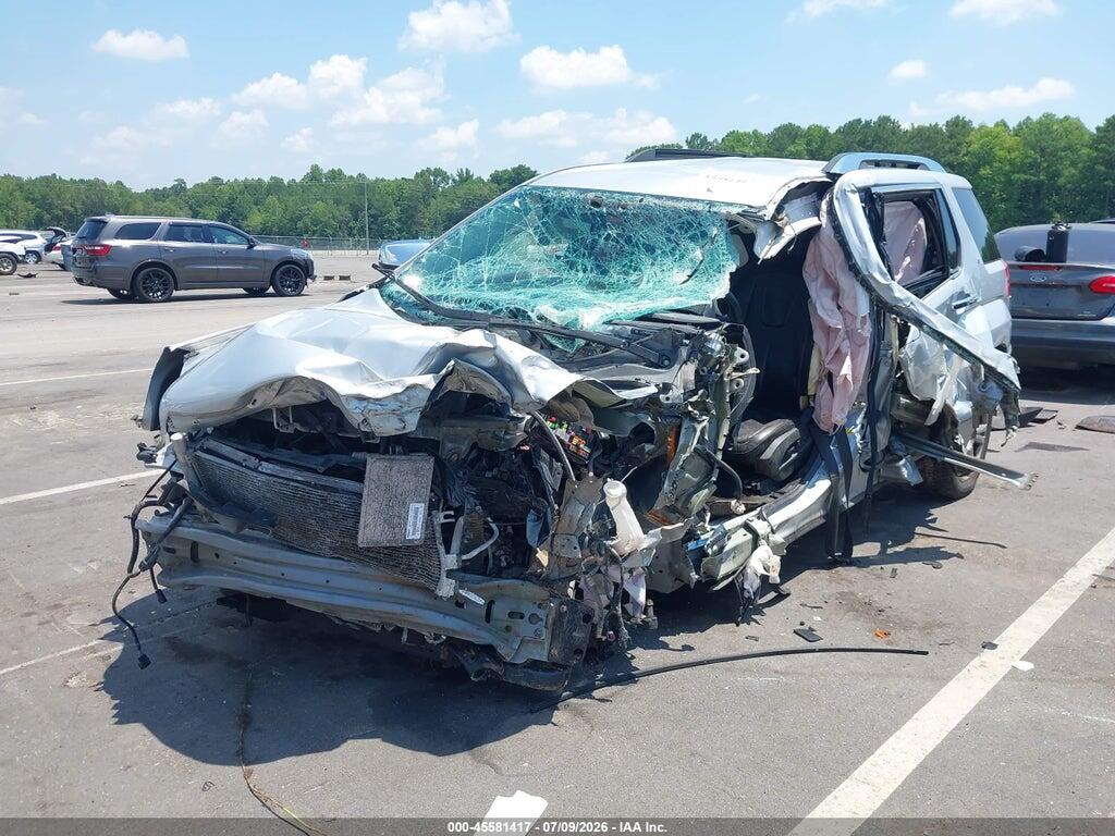 2GKFLUEKXH6319724 2017 GMC TERRAIN photo no. 2
