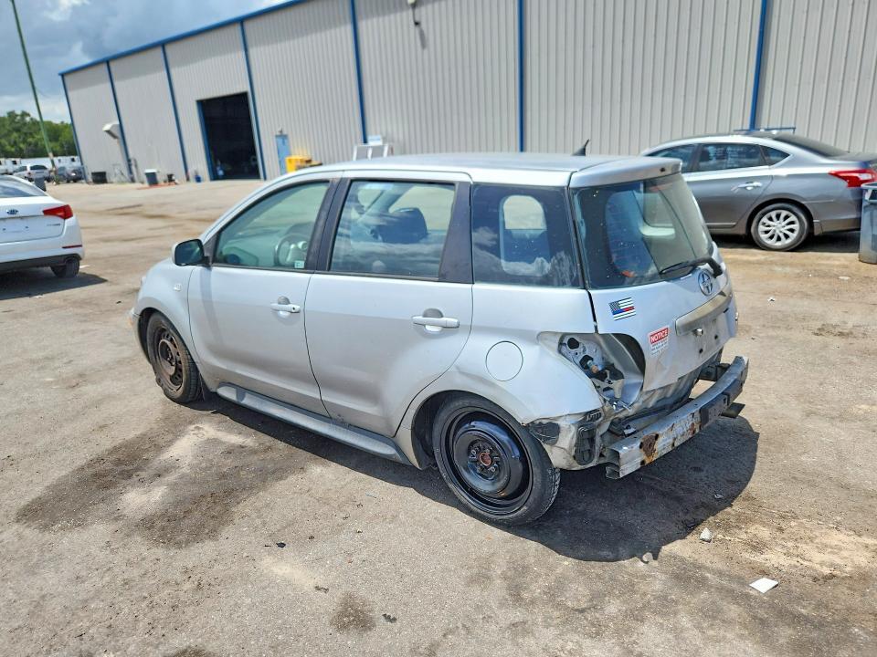 JTKKT604X50080316 2005 SCION XA photo no. 2