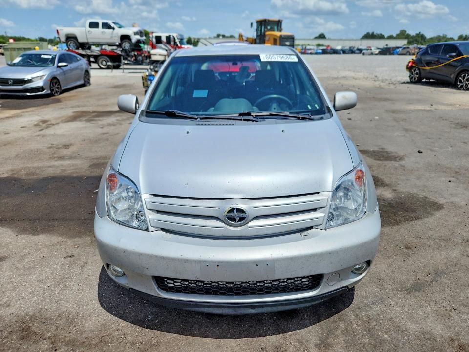 JTKKT604X50080316 2005 SCION XA photo no. 5
