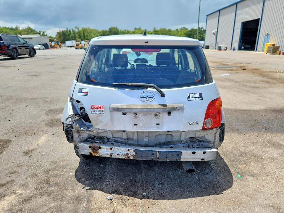 JTKKT604X50080316 2005 SCION XA photo no. 6