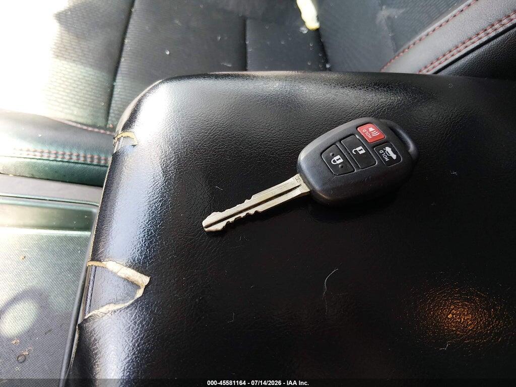 4T1BF1FK7GU128126 2016 TOYOTA CAMRY photo no. 11