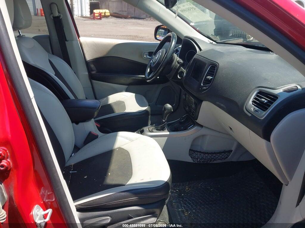 3C4NJDBB4JT270443 2018 JEEP COMPASS photo no. 5