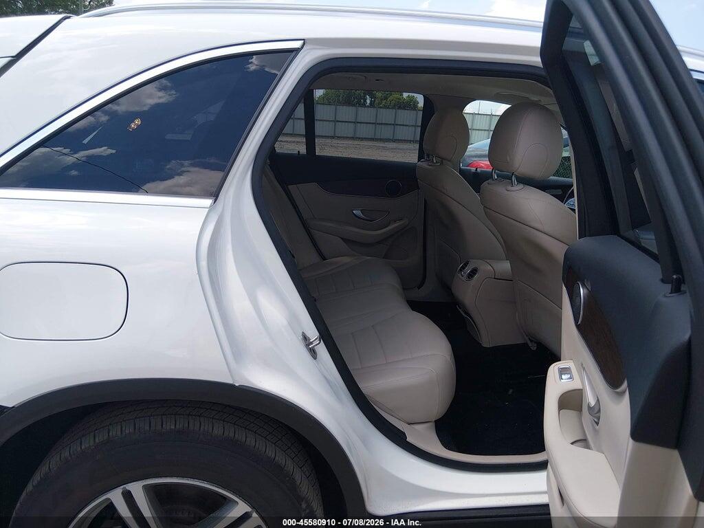 W1N0G8EB8NV379840 2022 MERCEDES-BENZ GLC 300 photo no. 8