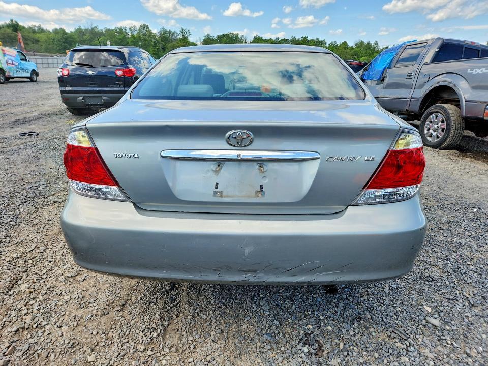 2005 TOYOTA CAMRY 4D S — Фото 6 из 12