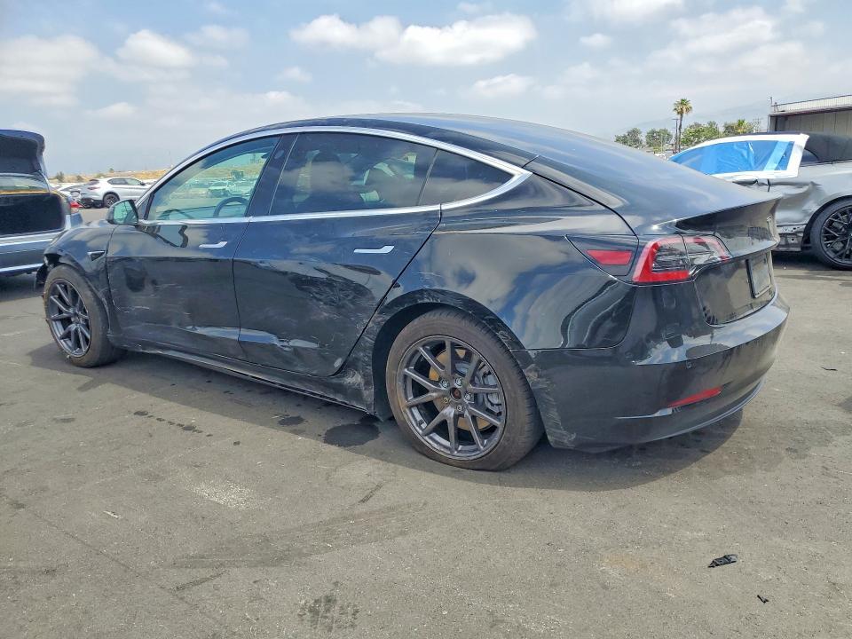 2019 TESLA MODEL 3 — Фото 2 из 12