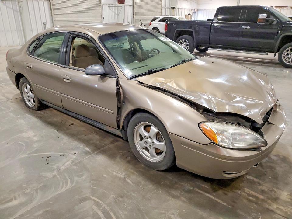 1FAFP55S54G147639 2004 FORD TAURUS photo no. 4