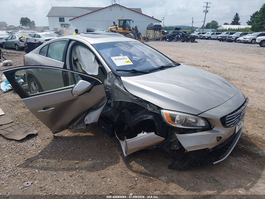 YV1612TK9F1357173 2015 VOLVO S60 photo no. 1