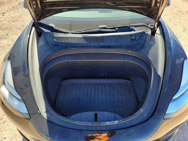 2019 TESLA MODEL 3 — Фото 11 из 12