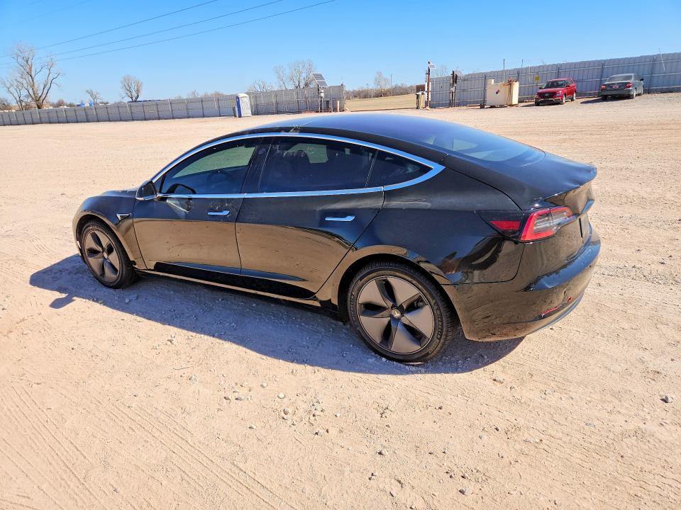 2019 TESLA MODEL 3 — Фото 2 из 12
