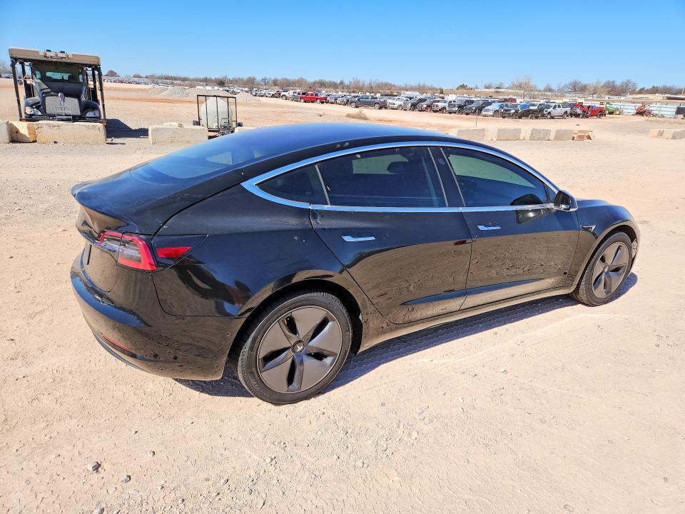 2019 TESLA MODEL 3 — Фото 3 из 12
