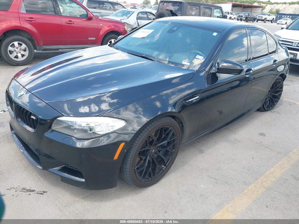 WBSFV9C5XDC772624 2013 BMW M5 photo no. 2