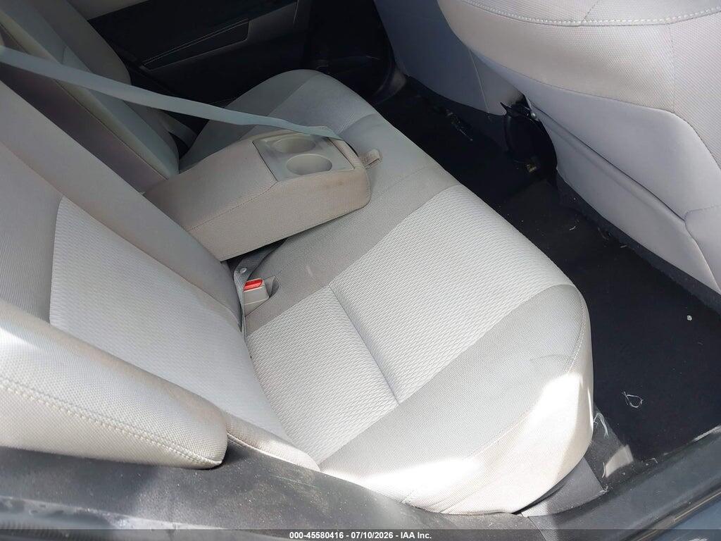 5YFBURHE7HP720561 2017 TOYOTA COROLLA photo no. 8
